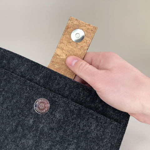 Case for MacBook Pro M2 Pro | with magnetic closure and extra compartment | anthrazit - Colorful | Model "HAKA"