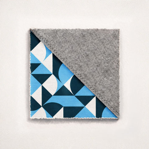 custom-made cell phone case | with magnetic closure and extra compartment | light gray - Shapes | model HAKA