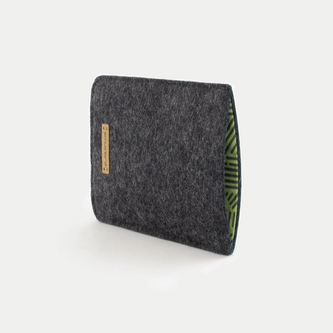 Mobile phone case for Fairphone 6 | made of felt and organic cotton | anthracite - stripes | model "LET"