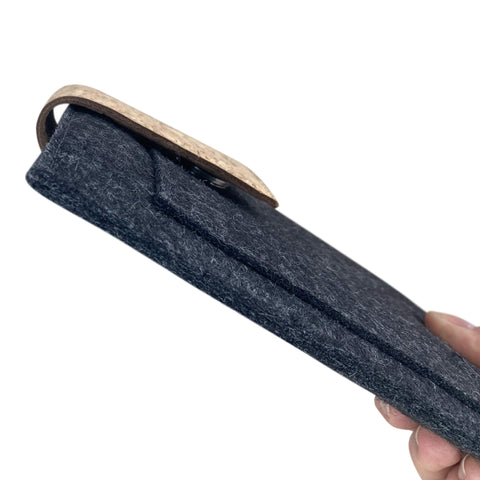 Case for PocketBook InkPad 3 | with magnetic closure and extra compartment | anthracite - Stripes | Model "HAKA"