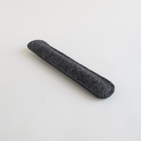 Sustainable felt pen case made from 100% wool | anthracite | including wooden ballpoint pen