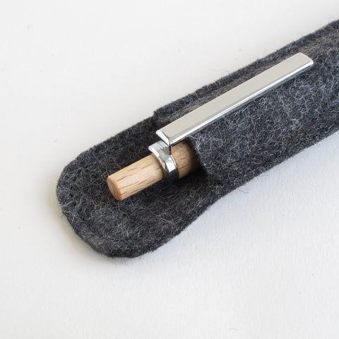 Sustainable felt pen case made from 100% wool | anthracite | including wooden ballpoint pen
