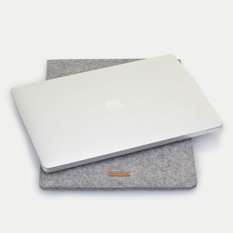 Case for Acer Chromebook 15 | made of felt and organic cotton | light gray - tracks | Model "LET"