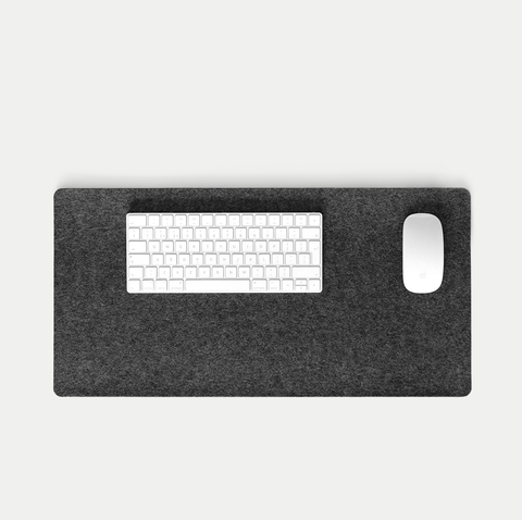 Desk pad made of felt and cork | 45 x 65 cm | anthracite