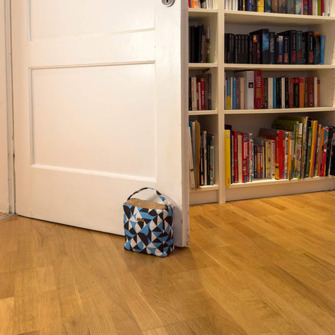 Sustainable doorstop | from fabric scraps | Shapes