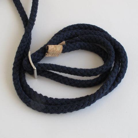 Shoulder bag for iPhone 15 | made of felt and organic cotton | anthracite - bloom | Model KEDJA