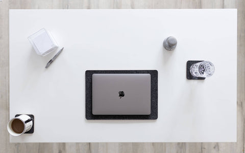 Mat for MacBooks made of felt and cork | 26x38cm | anthracite