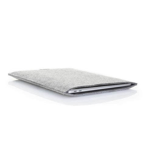Sleeve for MacBook Pro 13 | made of felt and organic cotton | light grey - Tracks | "LET" model