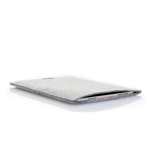 Sleeve for Galaxy Tab S7+ | made of felt and organic cotton | light grey - colorful | "LET" model