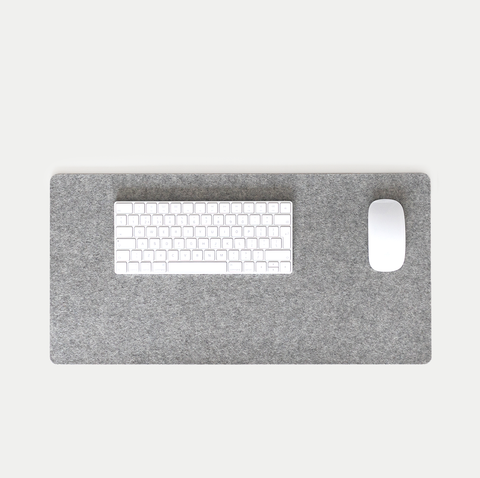 Desk pad made of felt and cork | 30x60cm | light grey