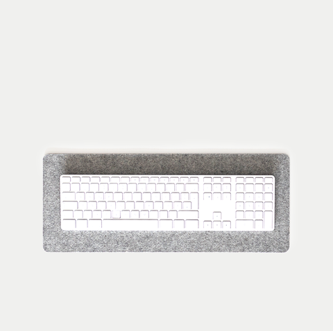 Desk pad made of felt and cork | 20x50cm | light grey