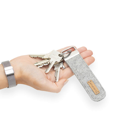 Felt keychain | light gray