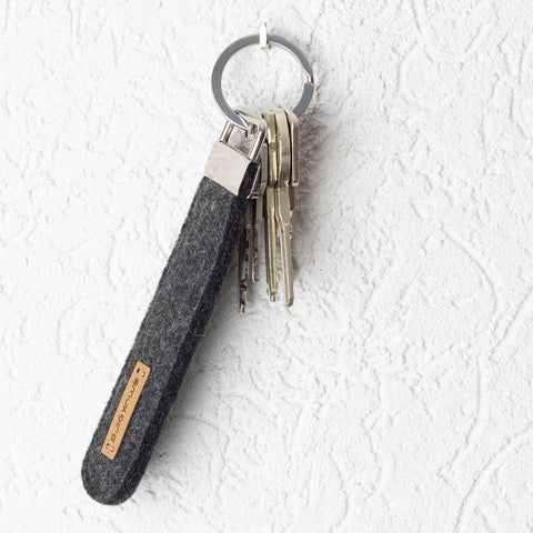 Felt keychain | anthracite