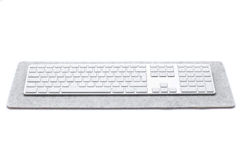 Desk pad made of felt and cork | 20x50cm | light grey