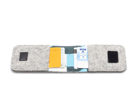 EC card case made of felt | light gray - Shapes