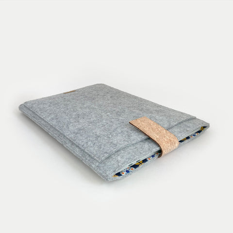 Case for Fujitsu LifeBook | with magnetic closure and extra compartment  | hellgrau - Bloom | Model "HAKA"
