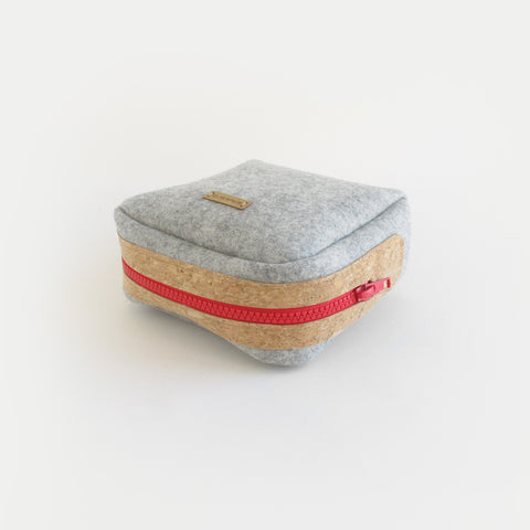 Accessory bag for cables & Co. | made of felt and cork | light grey-red