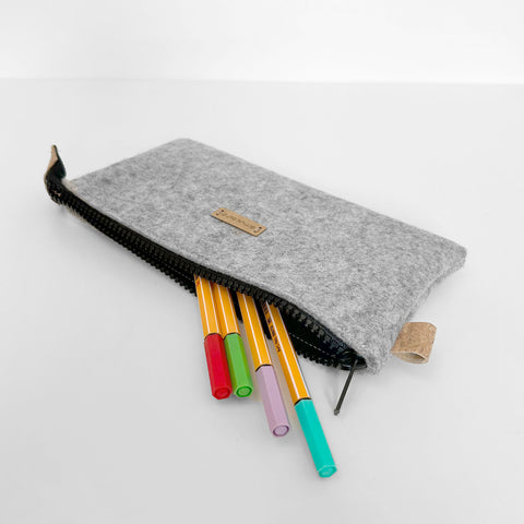 Pencil case light gray-black | MISK