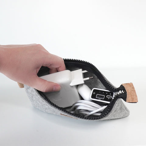 Pencil case light gray-black | MISK