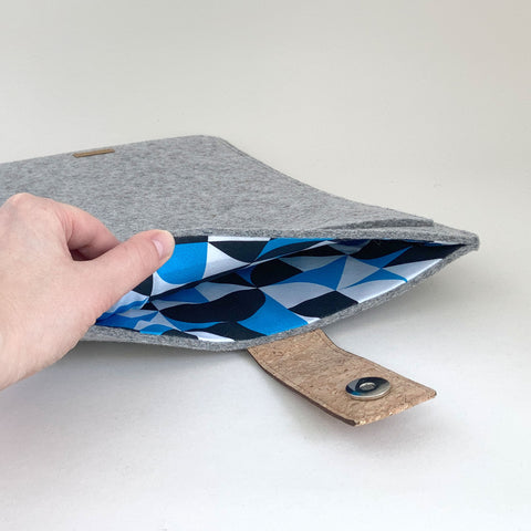 custom laptop sleeve | with magnetic closure and extra compartment | hellgrau - Shapes | Model "HAKA"