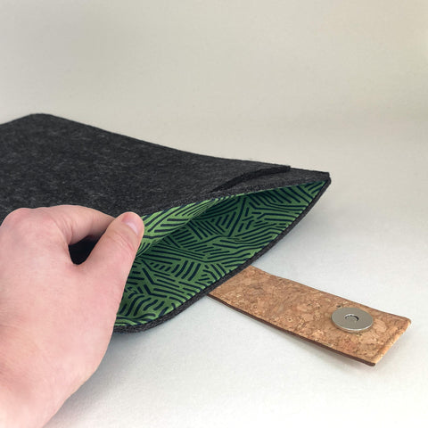 custom tablet case | with magnetic closure and extra compartment | anthrazit - Stripes | Model "HAKA"