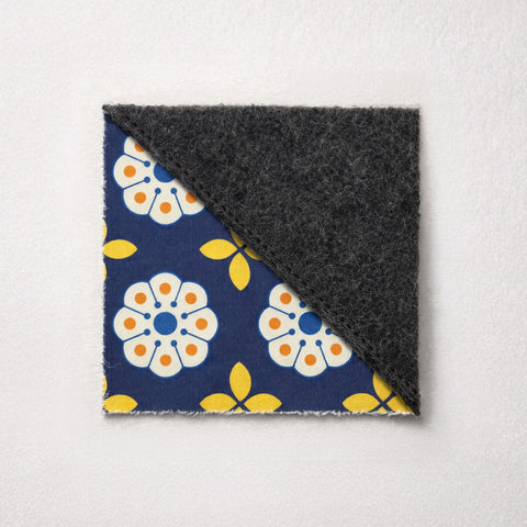 Made-to-measure mobile phone sleeve | made of felt and organic cotton | anthracite - bloom | "LET" model