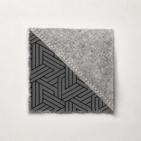 Made-to-measure mobile phone case | made of felt and organic cotton | light grey - tracks | "LET" model