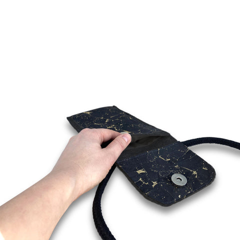 Shoulder bag for iPhone 11 Pro | made of felt and organic cotton | anthracite - black | model KEDJA deluxe