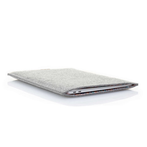 Sleeve for MacBook Air M2 15 | made of felt and organic cotton | light grey - Colorful | "LET" model