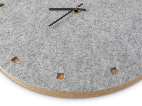Wall clock made of felt and cork 30 cm | light gray - black | Design: Esbjerg