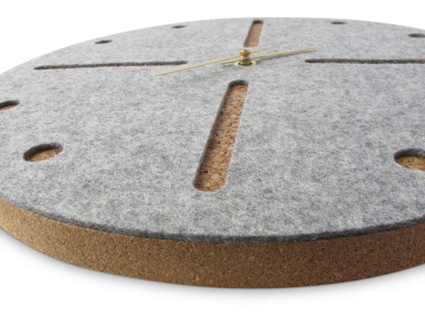 Wall clock made of felt and cork 30 cm | light gray - gold | Design: Odense