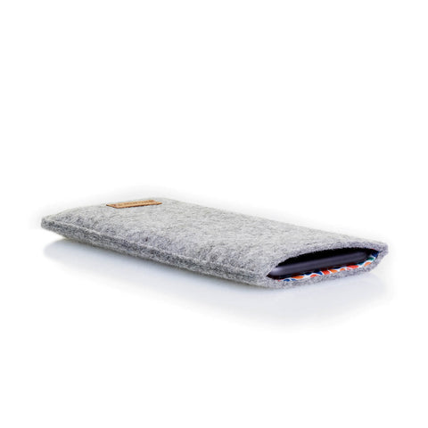 Sleeve for iPhone 14 Pro Max | made of felt and organic cotton | light grey - colorful | "LET" model