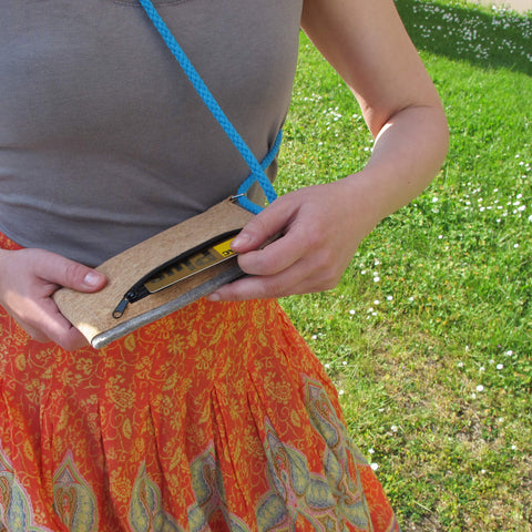 Shoulder Bag for iPhone 12 Pro Max | made of felt and organic cotton | anthracite - bloom | Model KEDJA