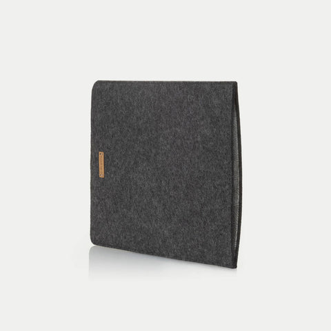 Sleeve for Surface Pro 9 | made of felt and organic cotton | anthracite - tracks | "LET" model