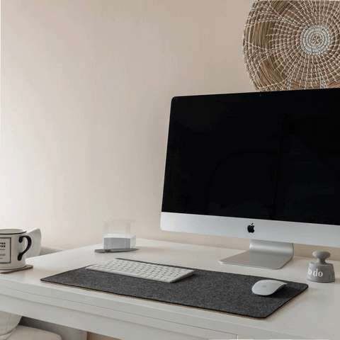 Desk pad made of felt and cork | 30x60cm | anthracite