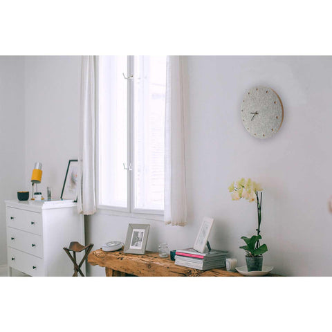 Wall clock made of felt and cork 30 cm | light gray - black | Design: Esbjerg