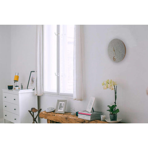 Wall clock made of felt and cork 30 cm | light gray - gold | Design: Aarhus