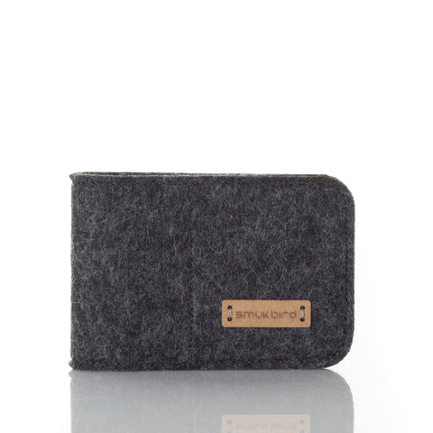 EC card case made of felt | anthracite - tracks